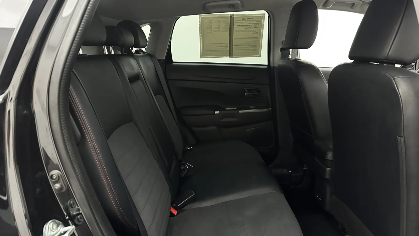 Mitsubishi Outlander Sport photo 31