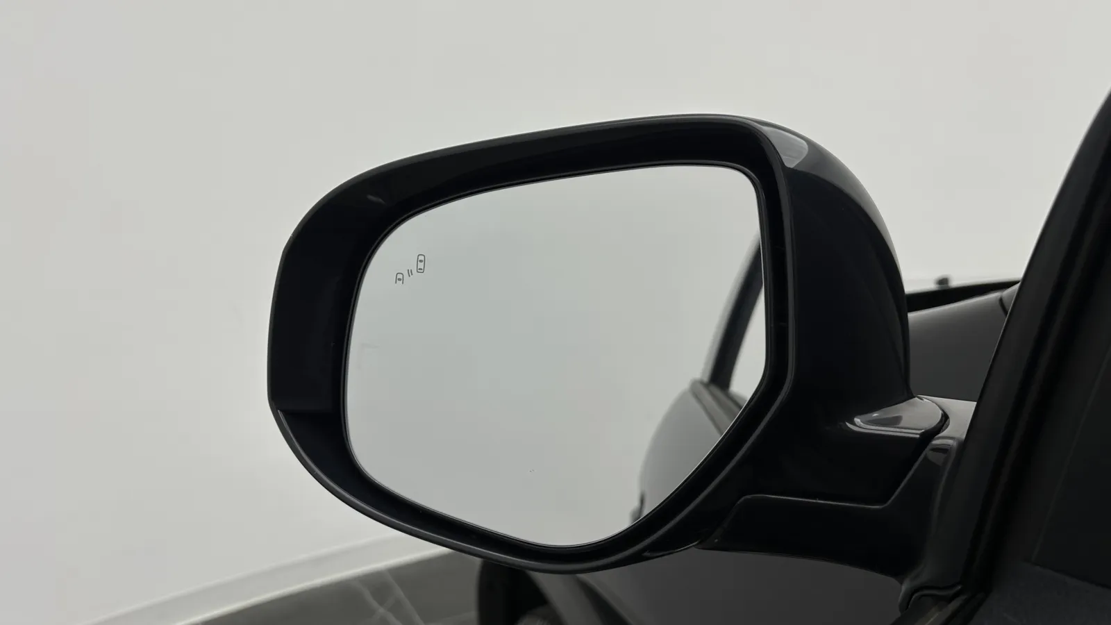 Mitsubishi Outlander Sport photo 12