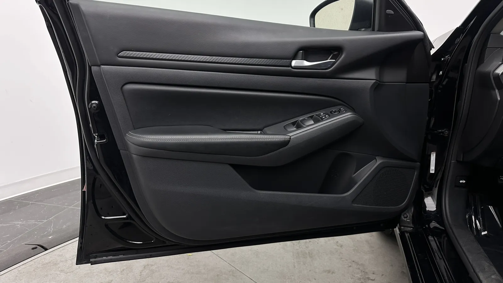 Nissan Altima photo 11