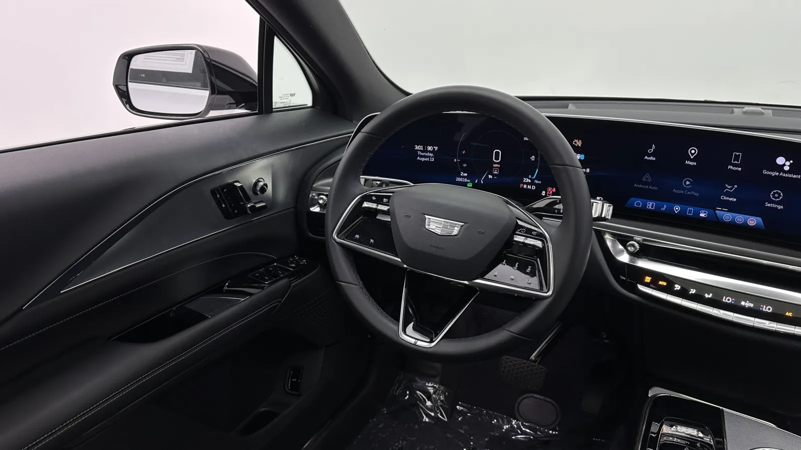 Cadillac Lyriq photo 28