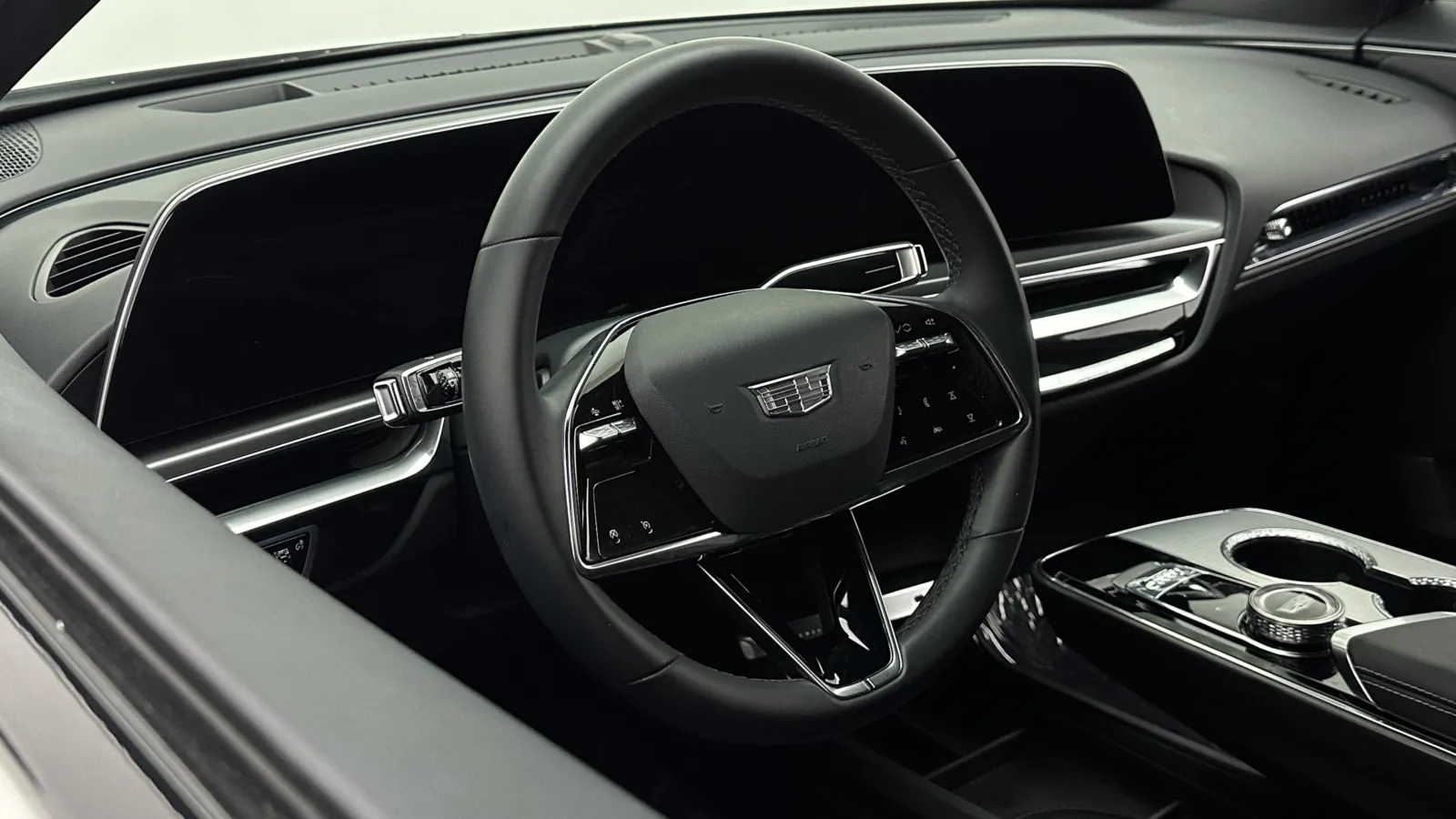 Cadillac Lyriq photo 10