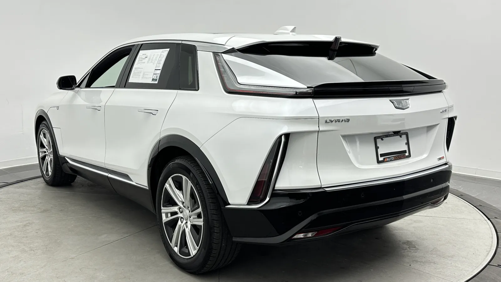 Cadillac Lyriq photo 6