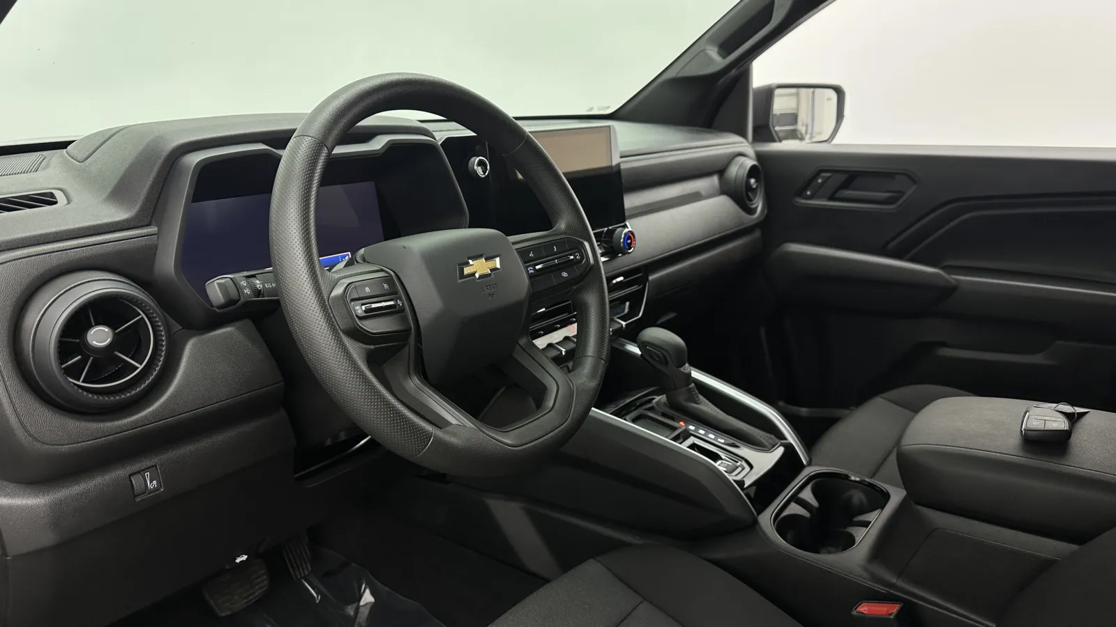 Chevrolet Colorado photo 11
