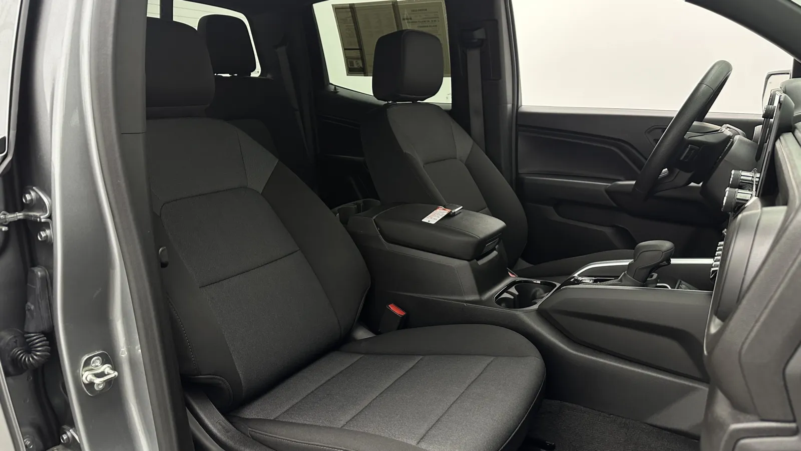 Chevrolet Colorado photo 33