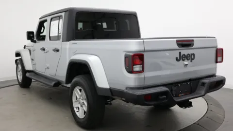 More photos of 2023 Jeep Gladiator Sport S at Auto Boutique Florida, FL