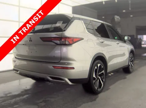 More photos of 2024 Mitsubishi Outlander SE at Auto Boutique Florida, FL