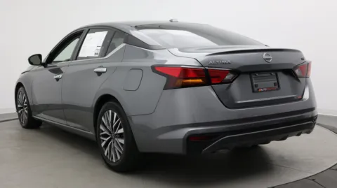 More photos of 2023 Nissan Altima 2.5 SV at Auto Boutique Florida, FL