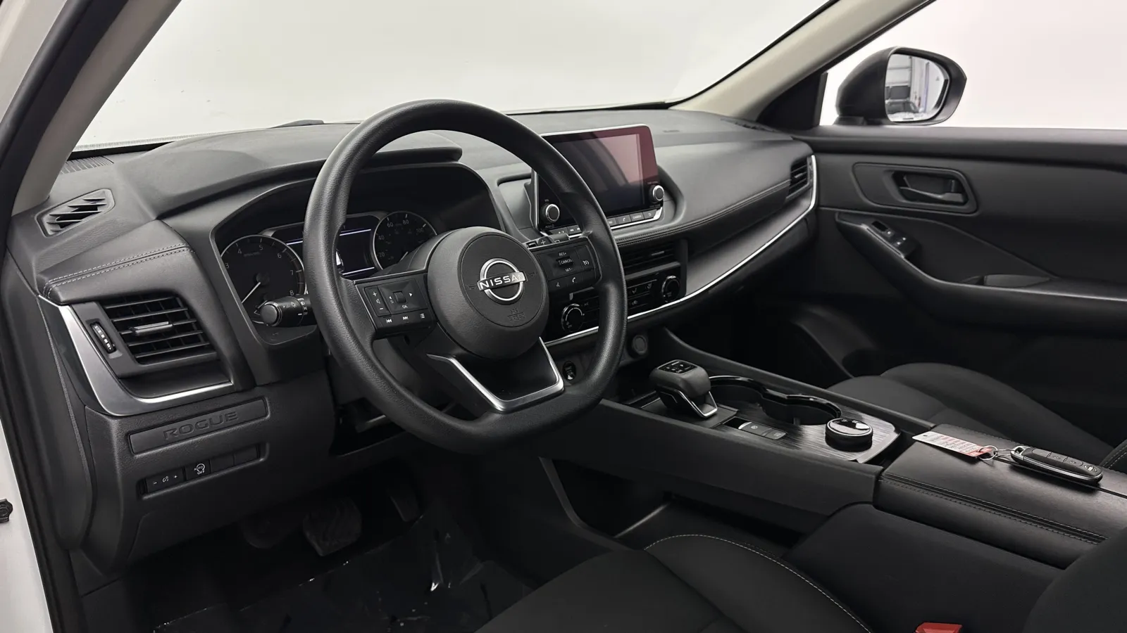 Nissan Rogue photo 10