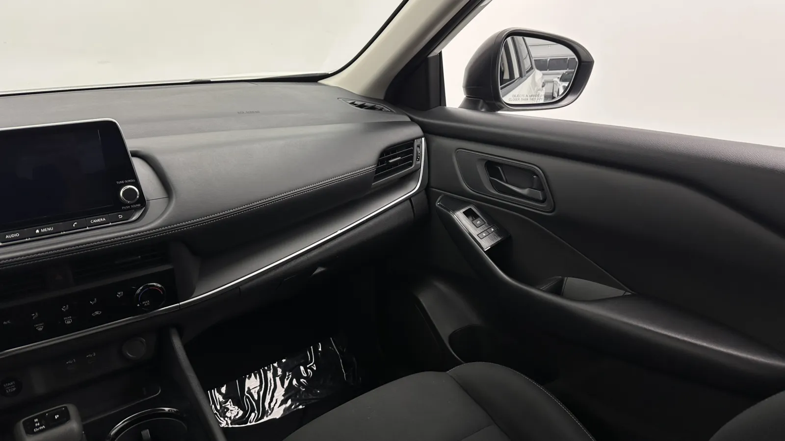 Nissan Rogue photo 28