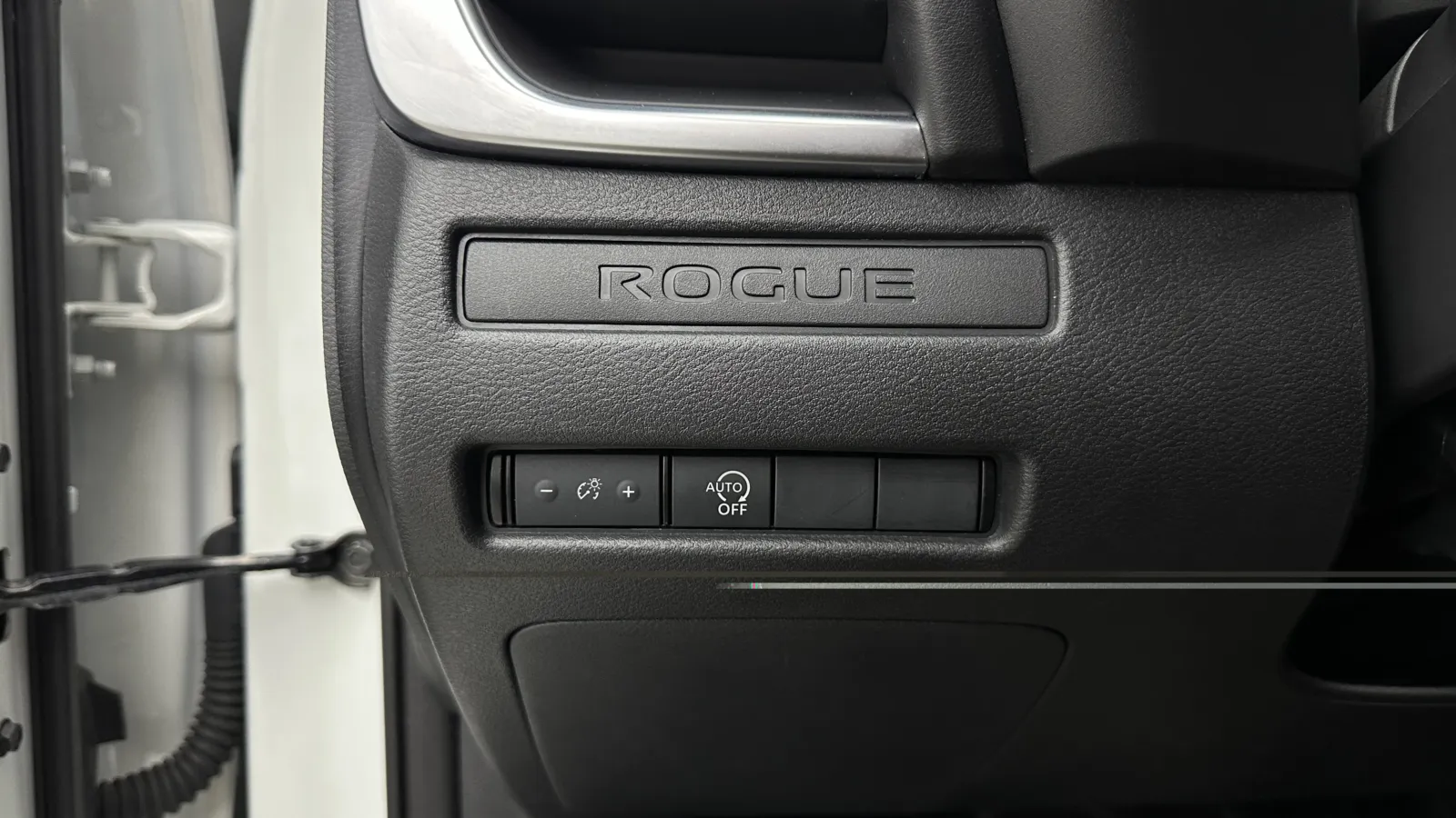 Nissan Rogue photo 14