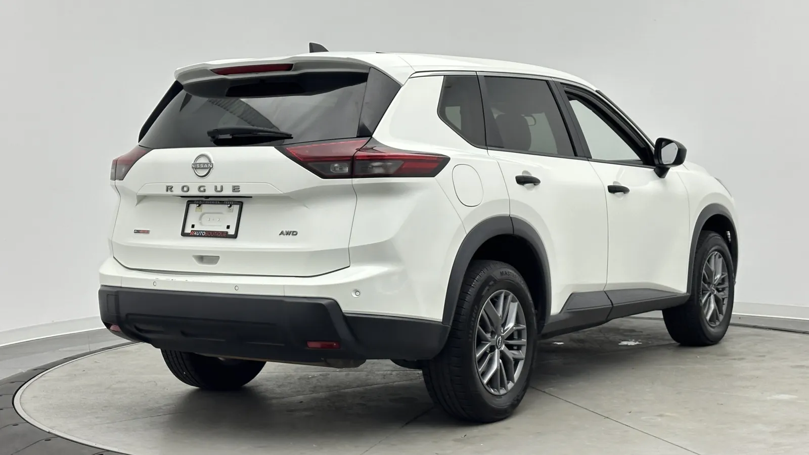 Nissan Rogue photo 7