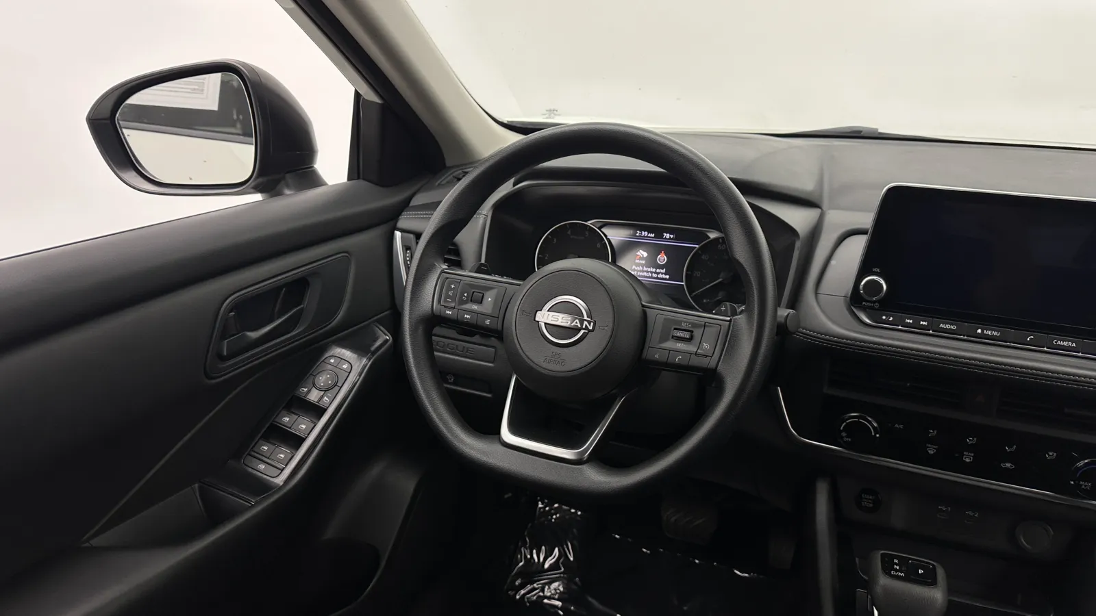 Nissan Rogue photo 26