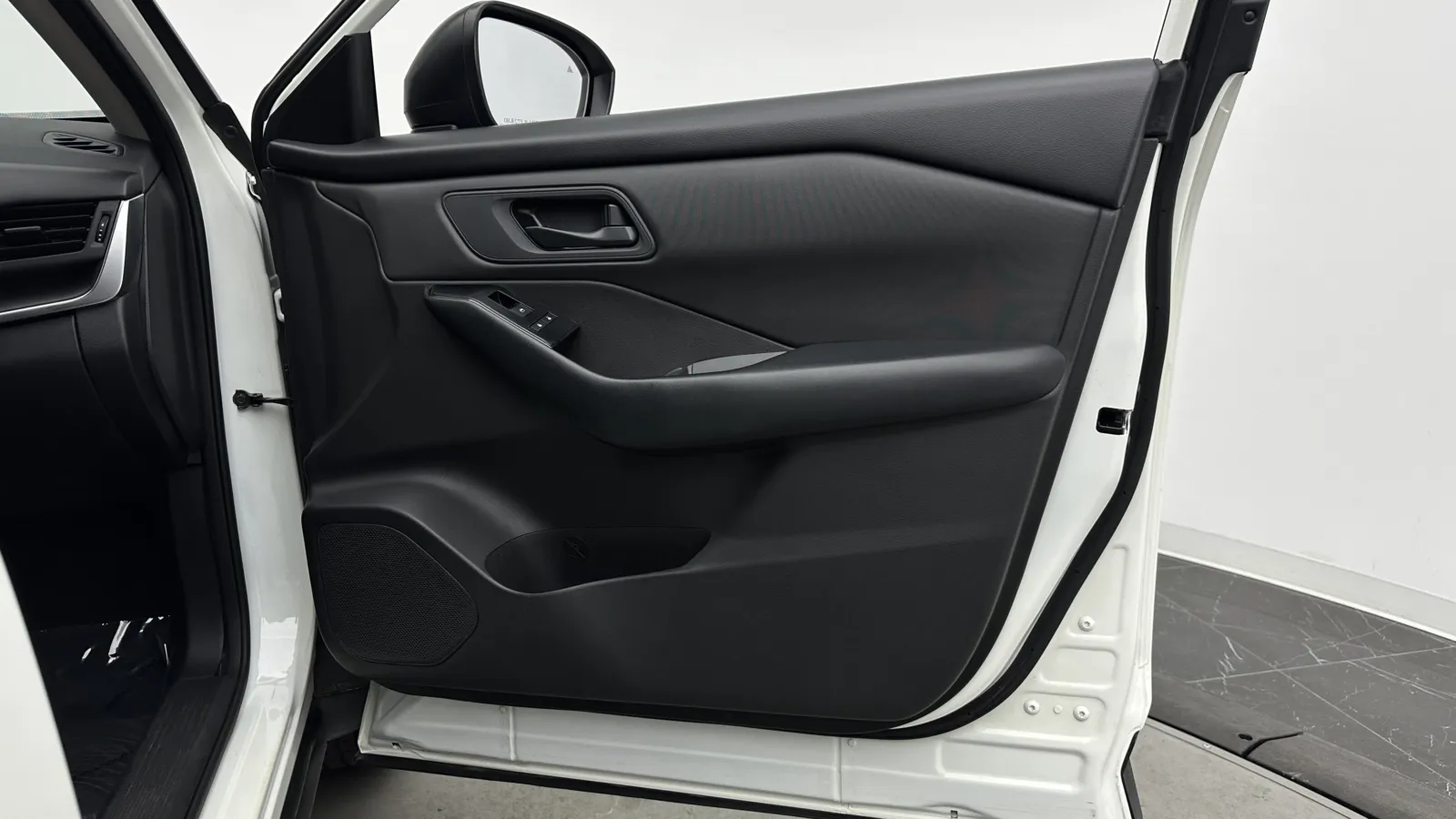 Nissan Rogue photo 32