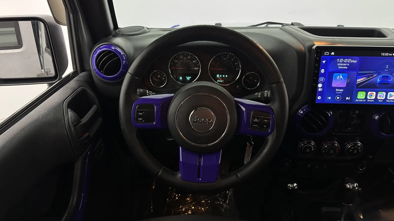 Jeep Wrangler photo 24