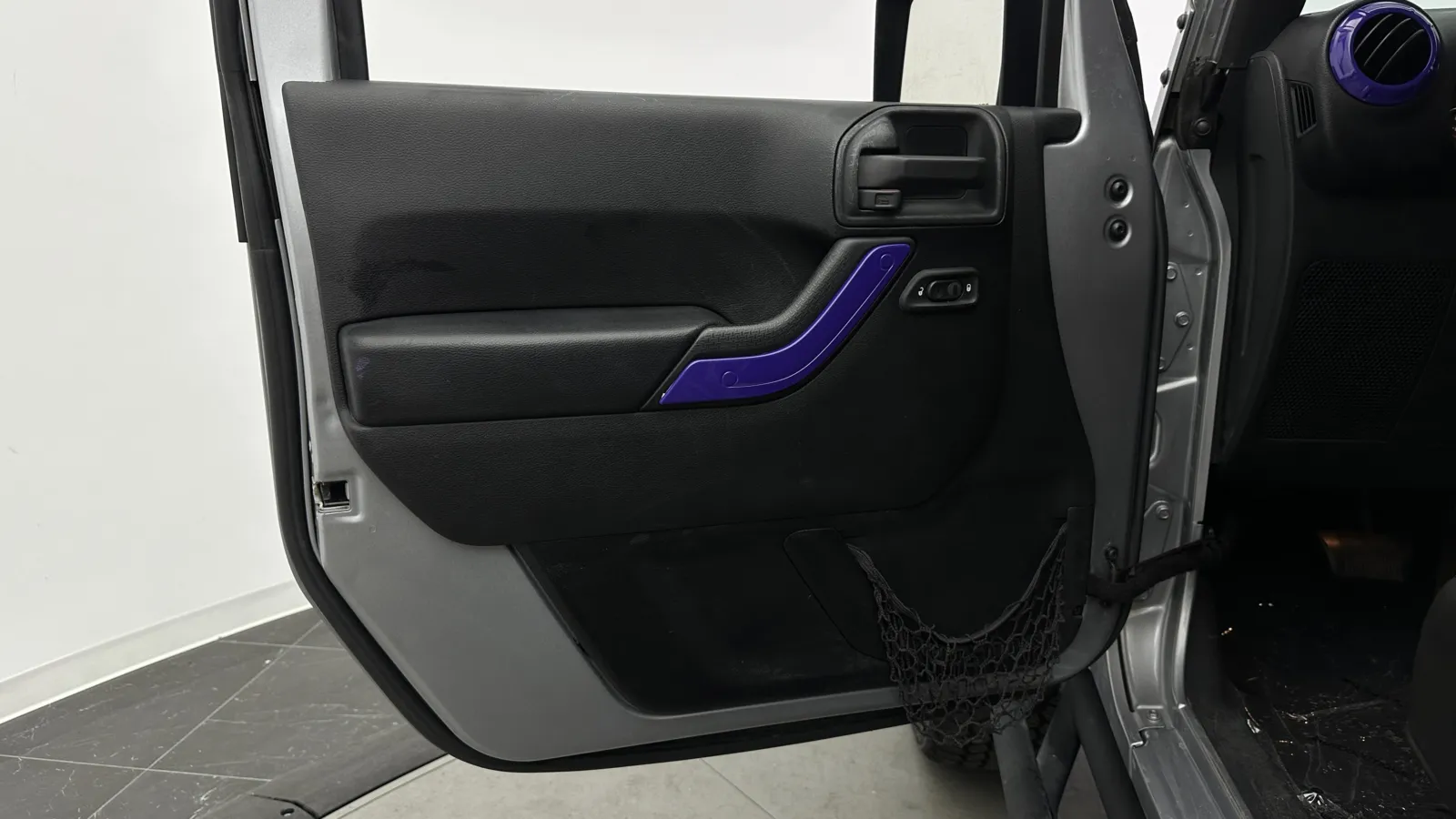 Jeep Wrangler photo 12