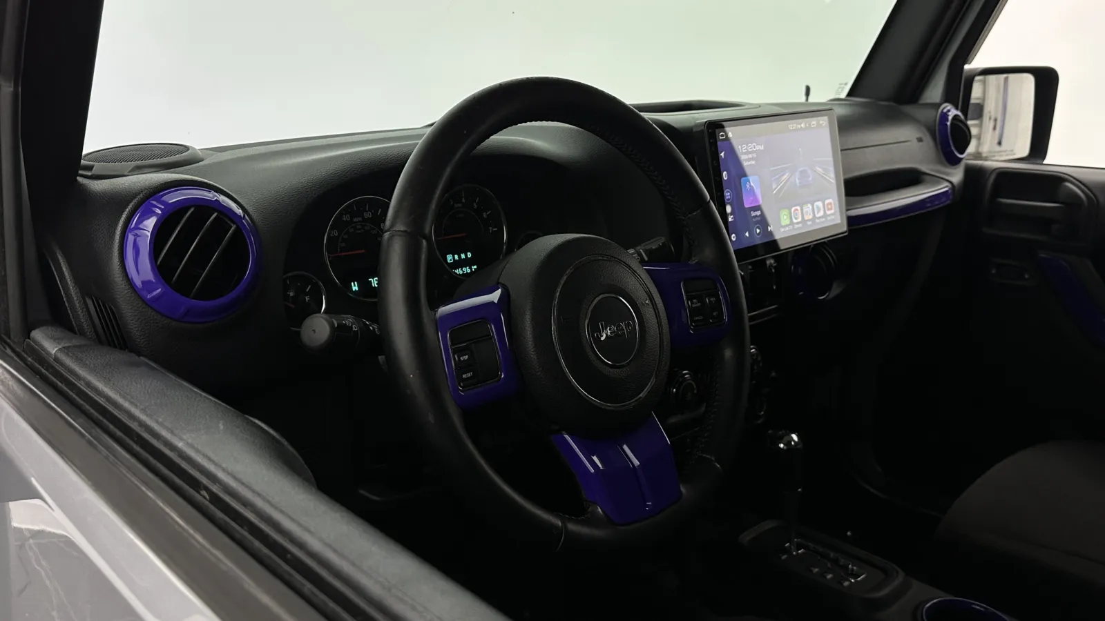 Jeep Wrangler photo 9
