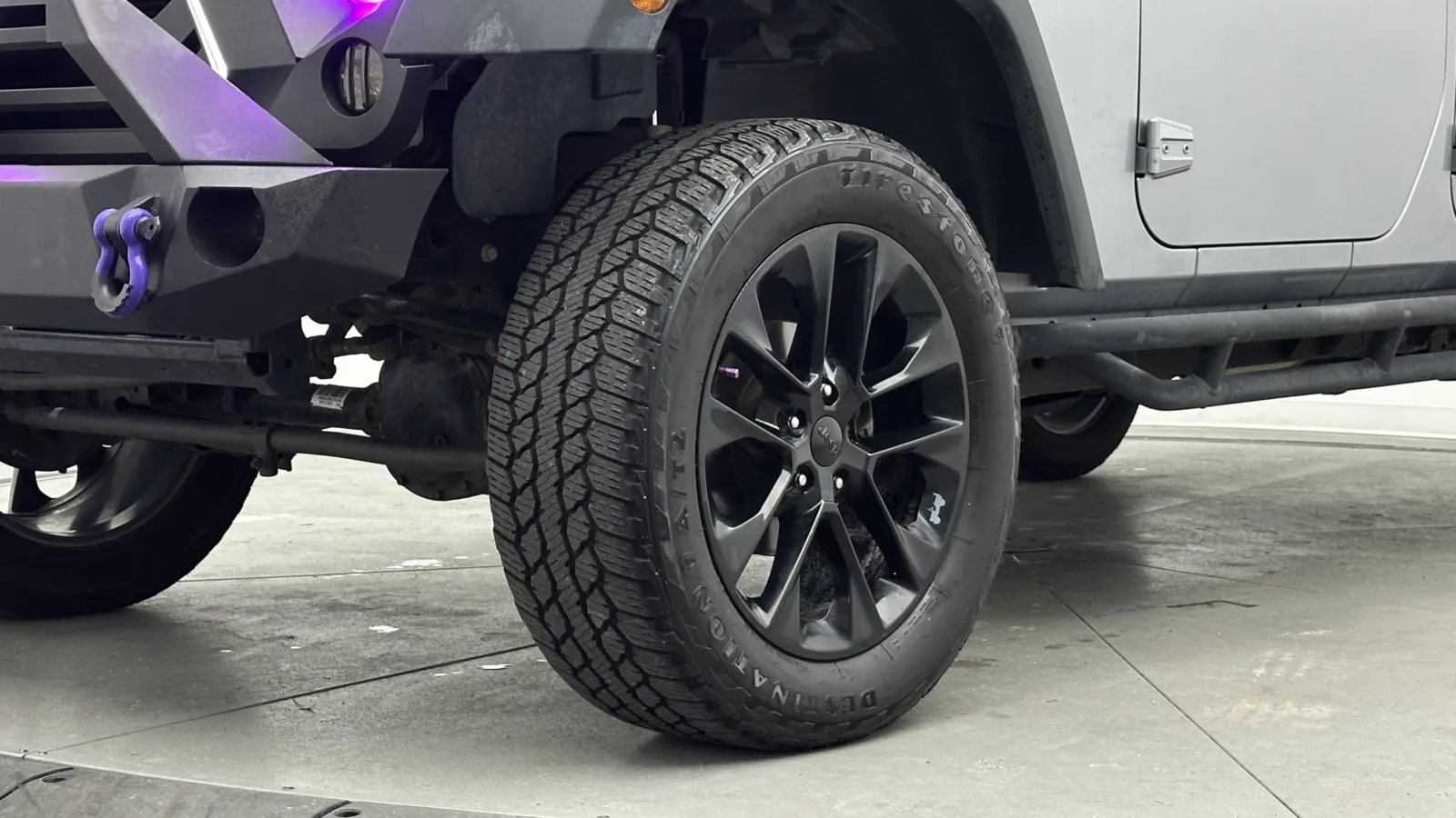 Jeep Wrangler photo 8