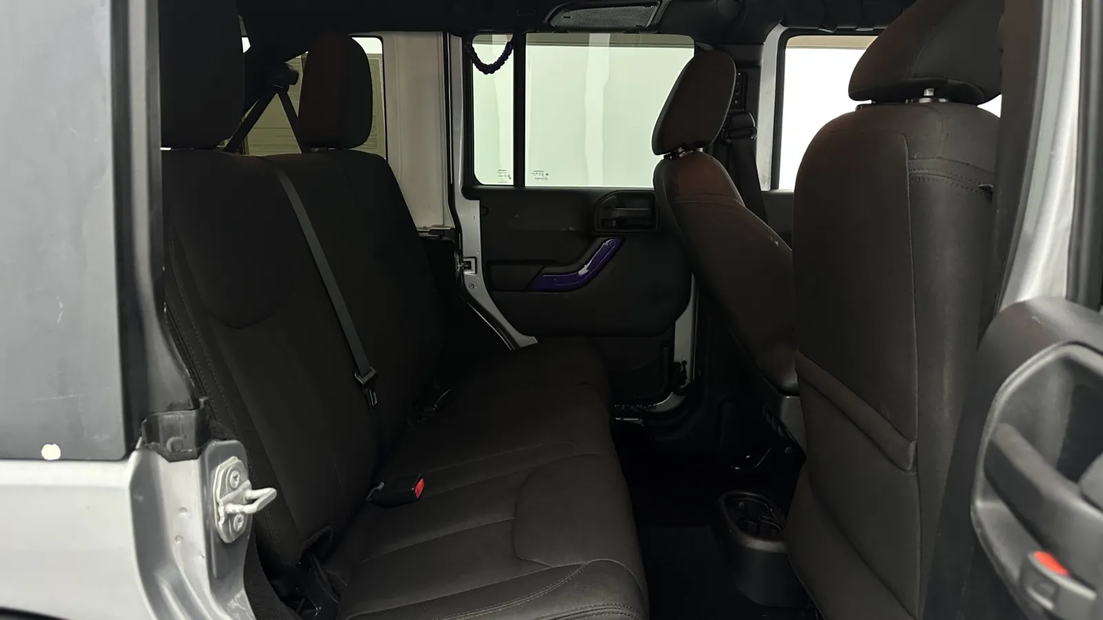 Jeep Wrangler photo 31
