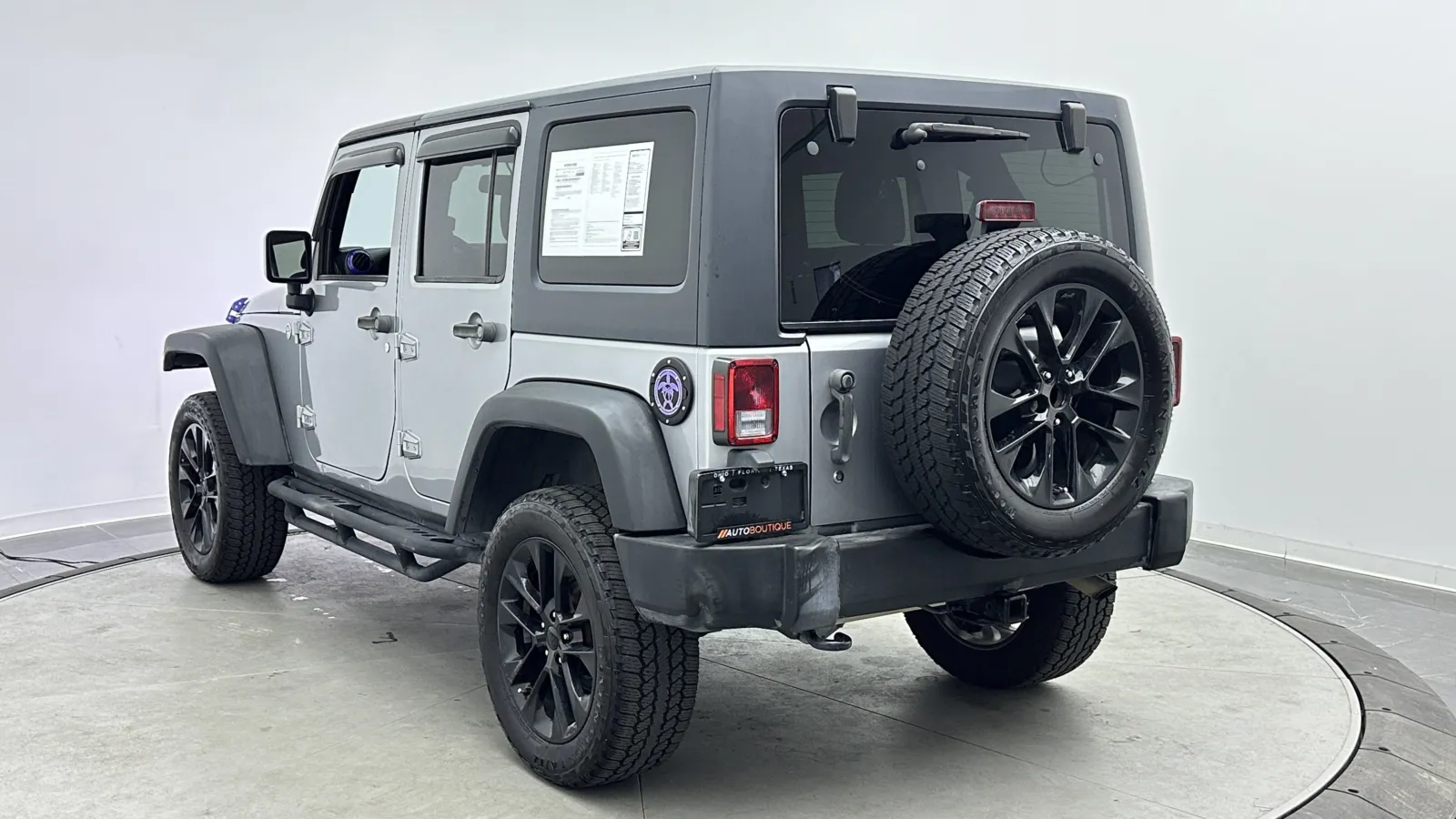 Jeep Wrangler photo 5
