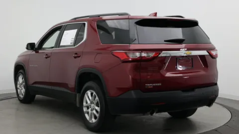 More photos of 2021 Chevrolet Traverse LT Cloth at Auto Boutique Florida, FL
