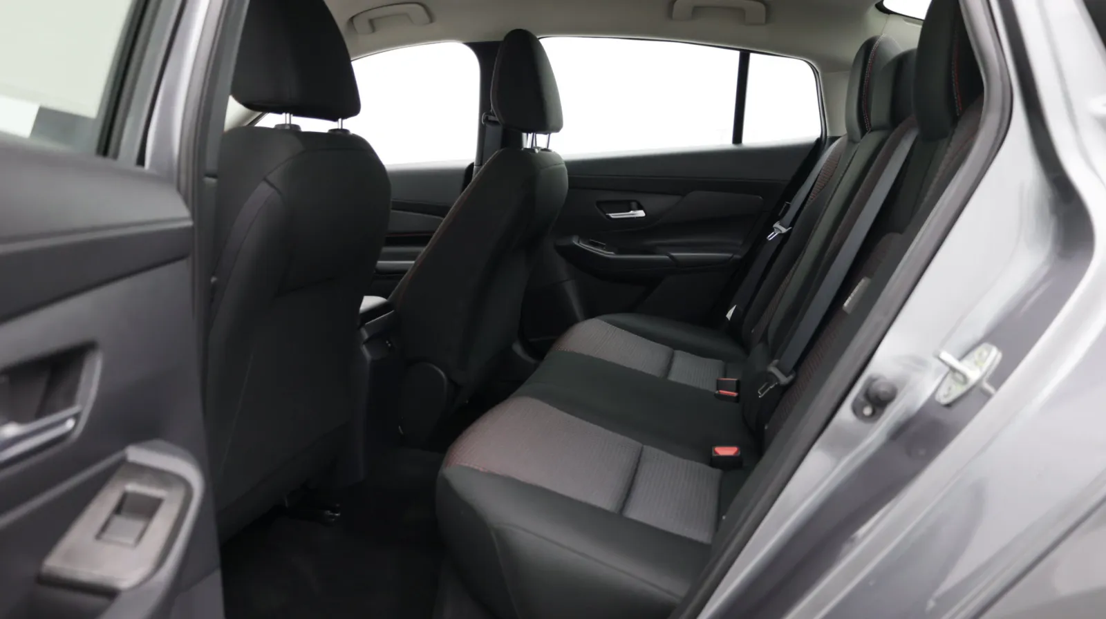 Nissan Sentra photo 24