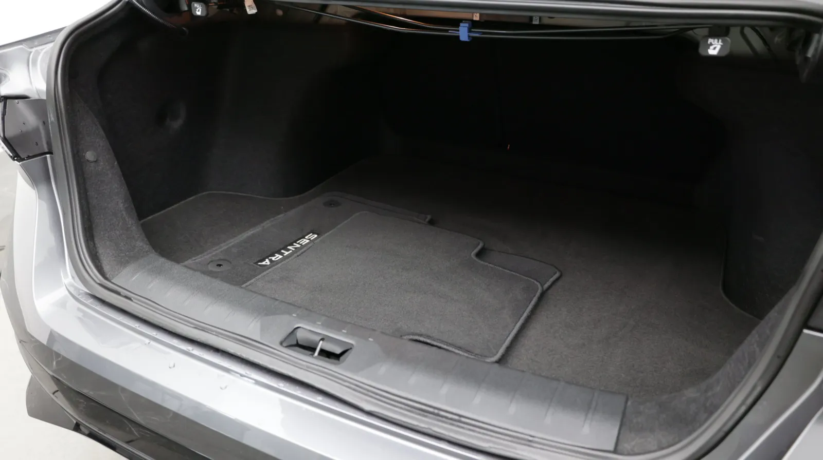 Nissan Sentra photo 30