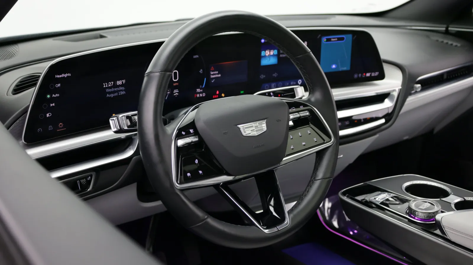 Cadillac Lyriq photo 8