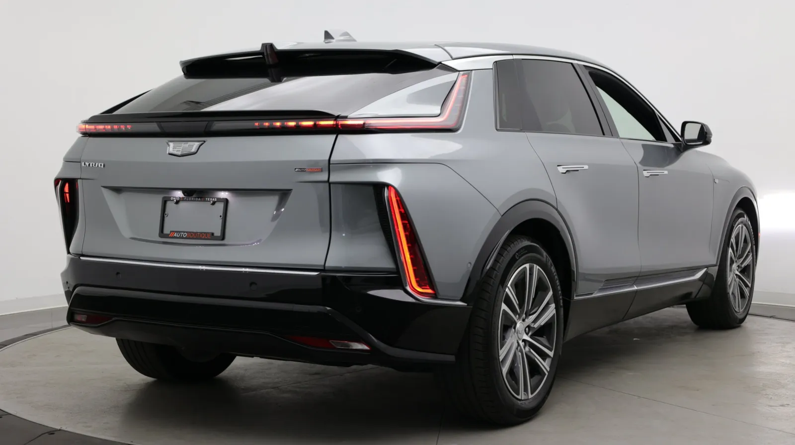Cadillac Lyriq photo 7