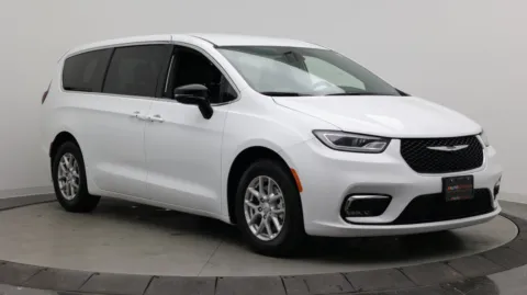 Another view of 2026 Chrysler Pacifica Select for sale in Jacksonville, FL at Auto Boutique Florida