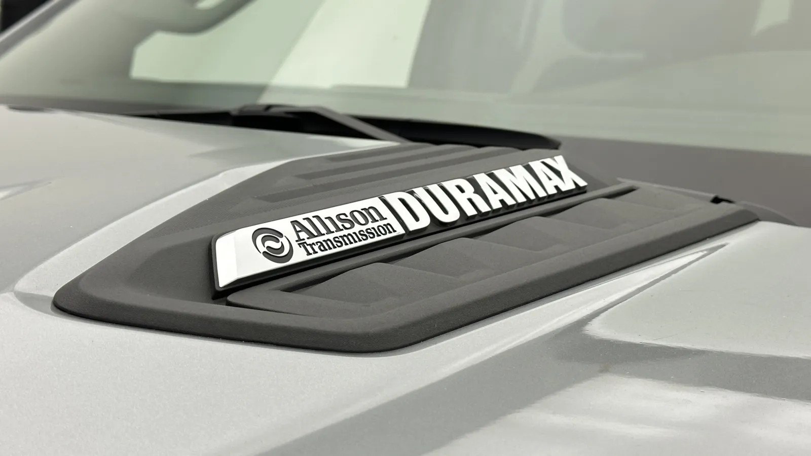Chevrolet Silverado photo 7
