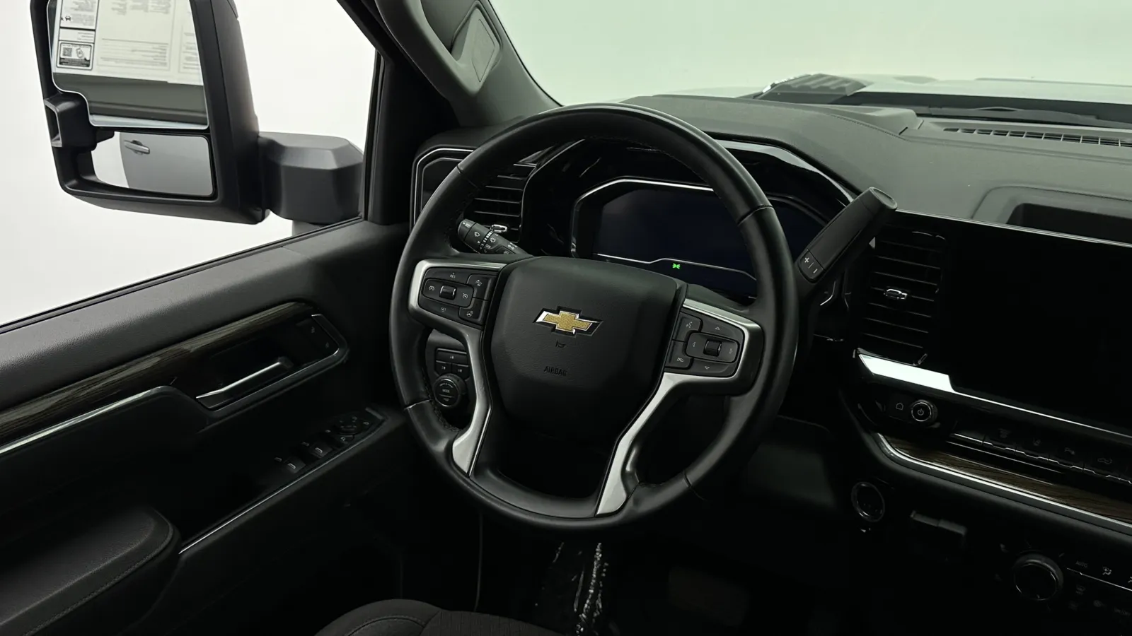 Chevrolet Silverado photo 32