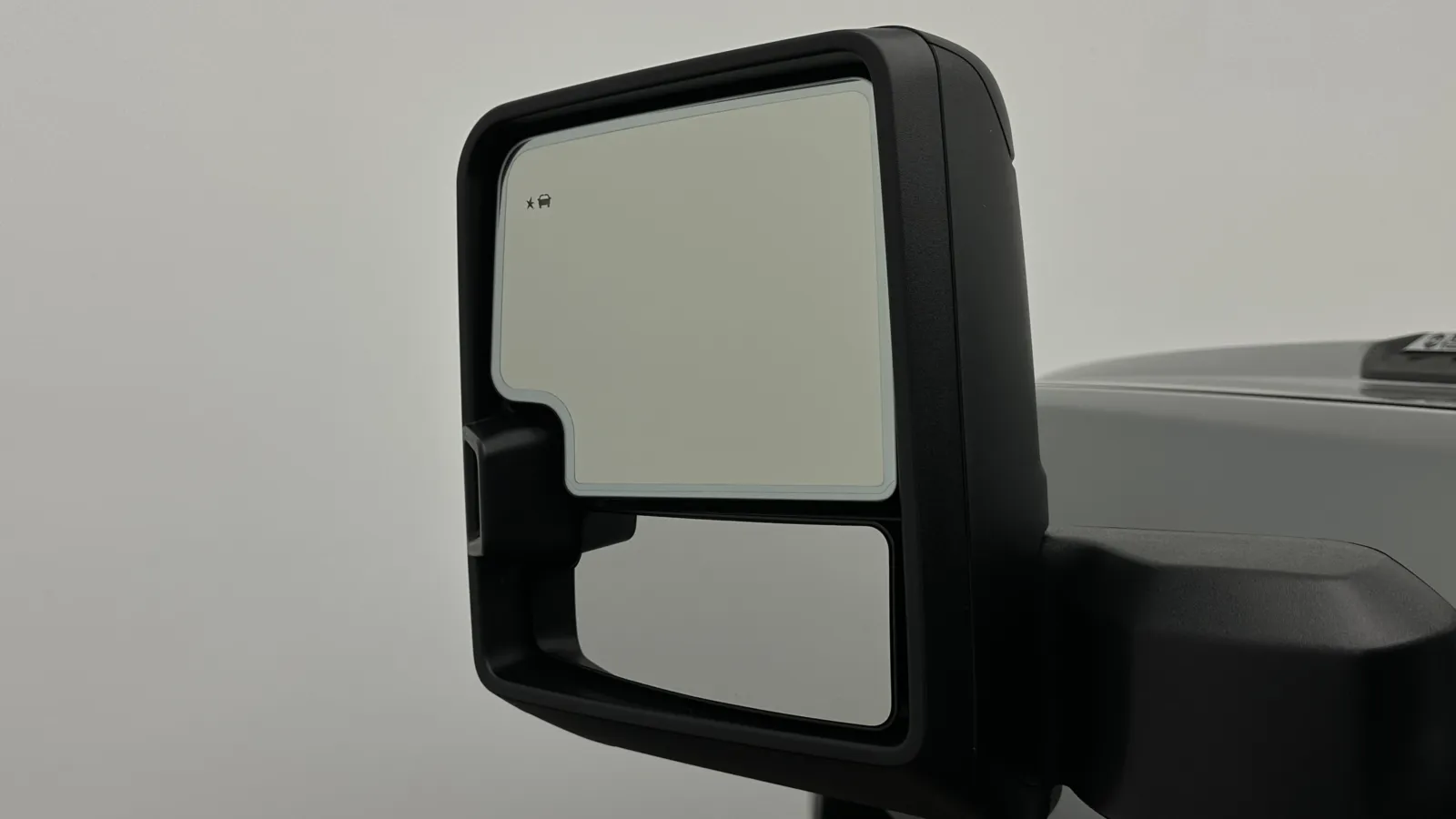 Chevrolet Silverado photo 16
