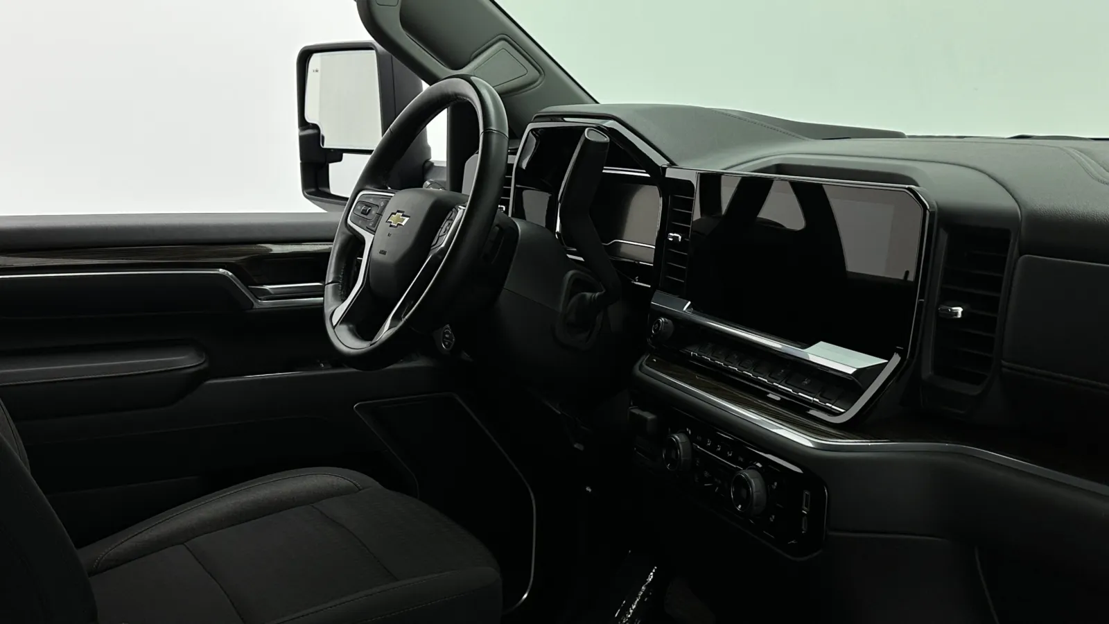 Chevrolet Silverado photo 39