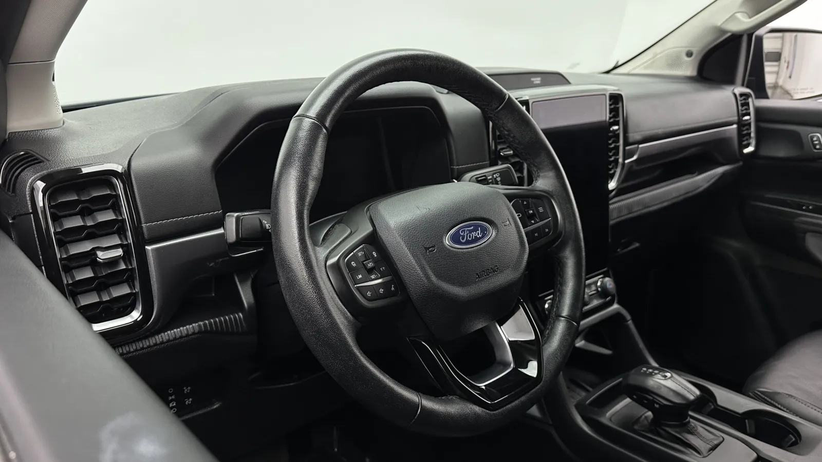Ford Ranger photo 8