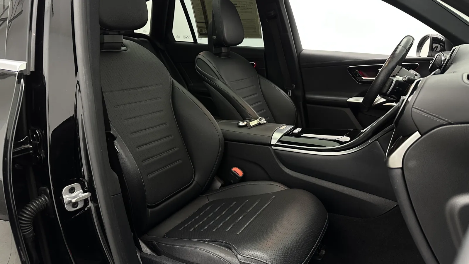 Mercedes-Benz GLC photo 41