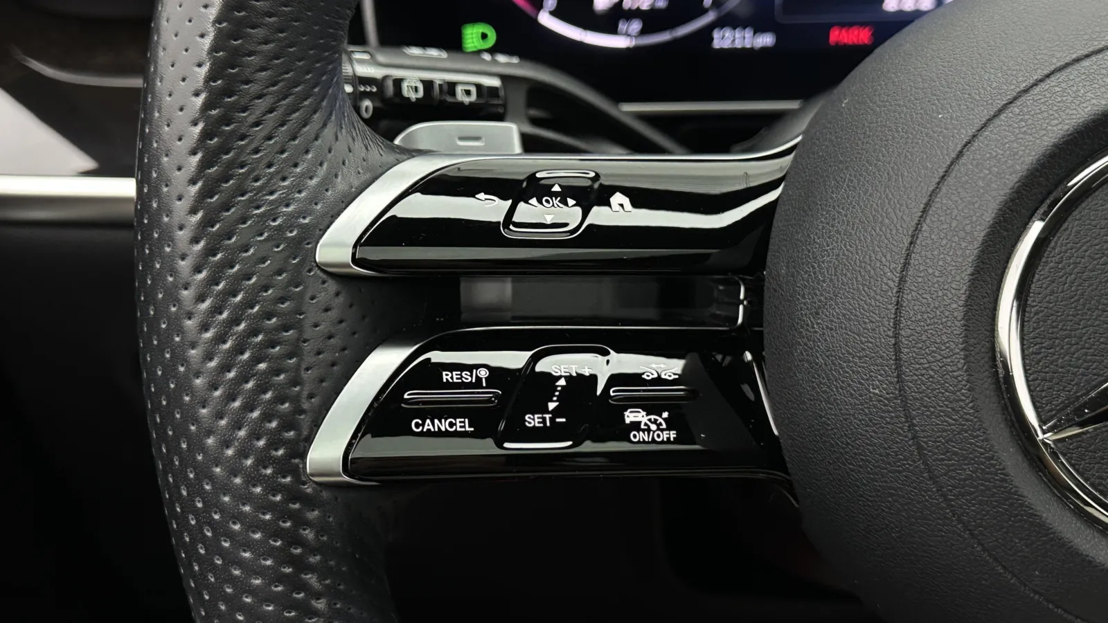 Mercedes-Benz GLC photo 21