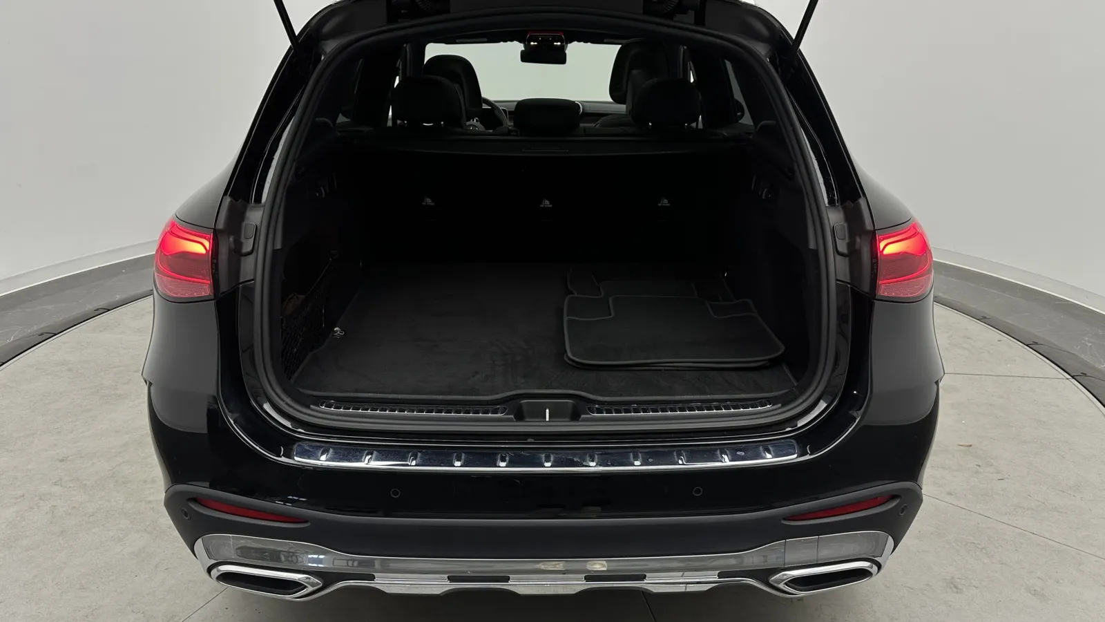 Mercedes-Benz GLC photo 31