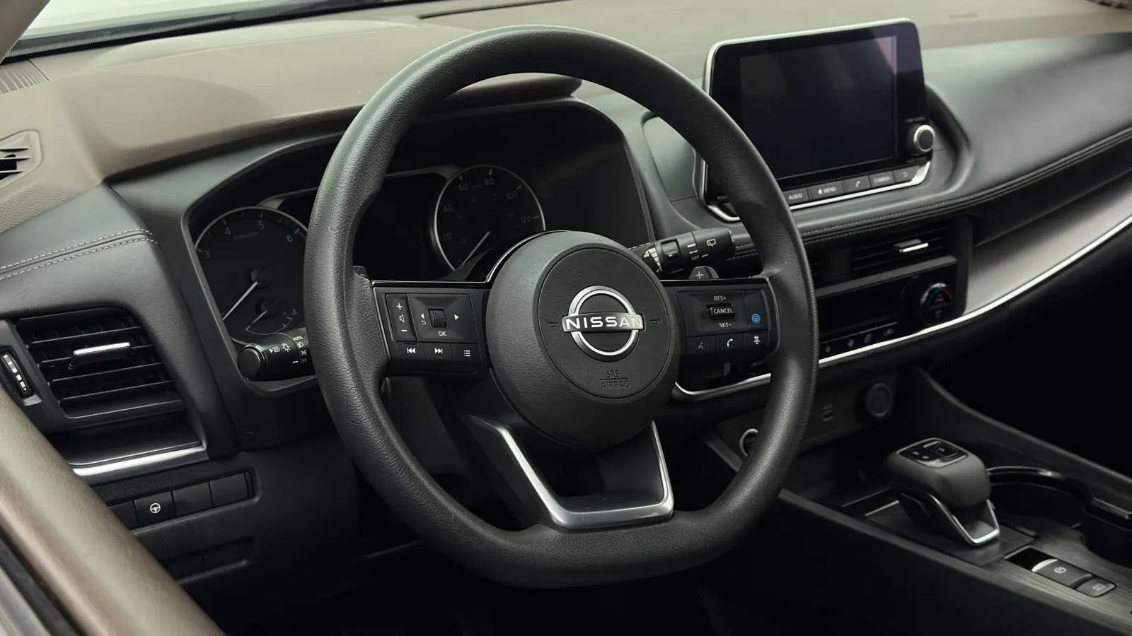 Nissan Rogue photo 9