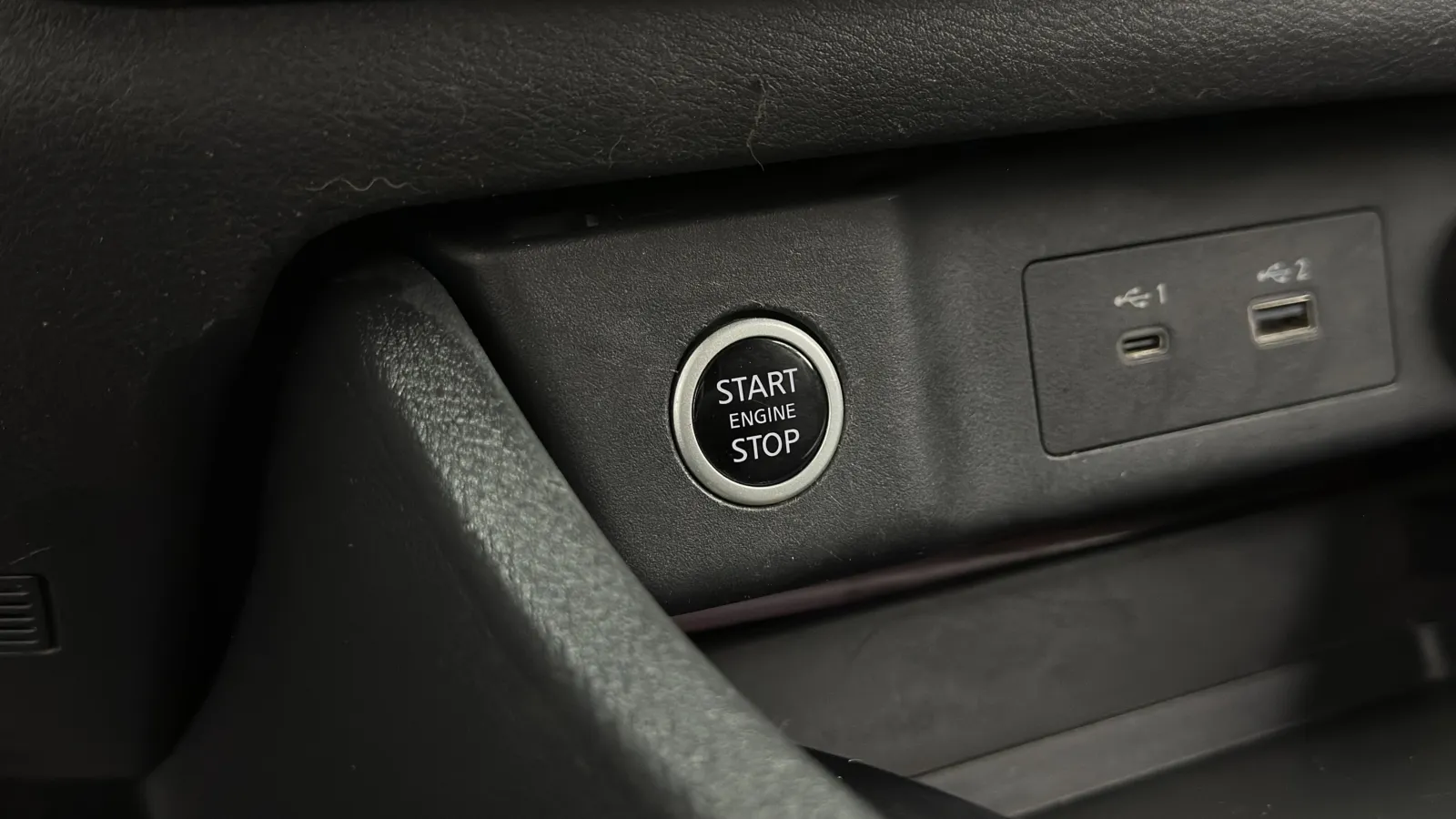 Nissan Rogue photo 16