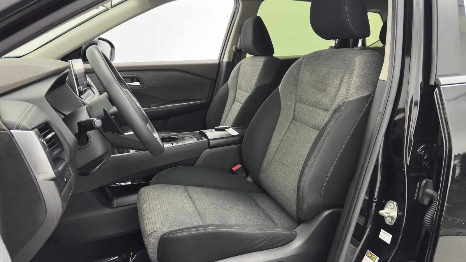 Nissan Rogue photo 23