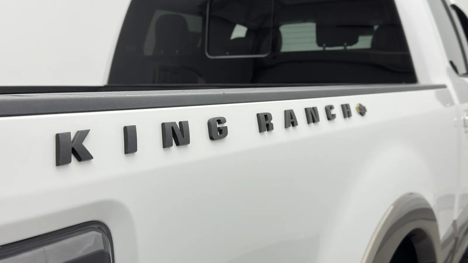 Ford F-250 photo 8