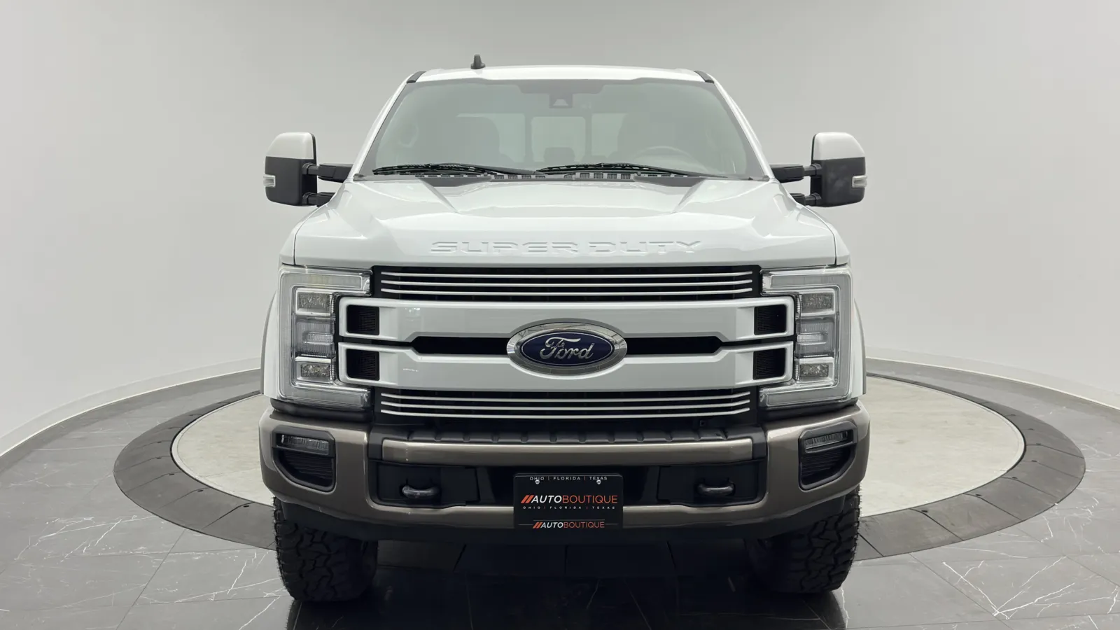 Ford F-250 photo 2