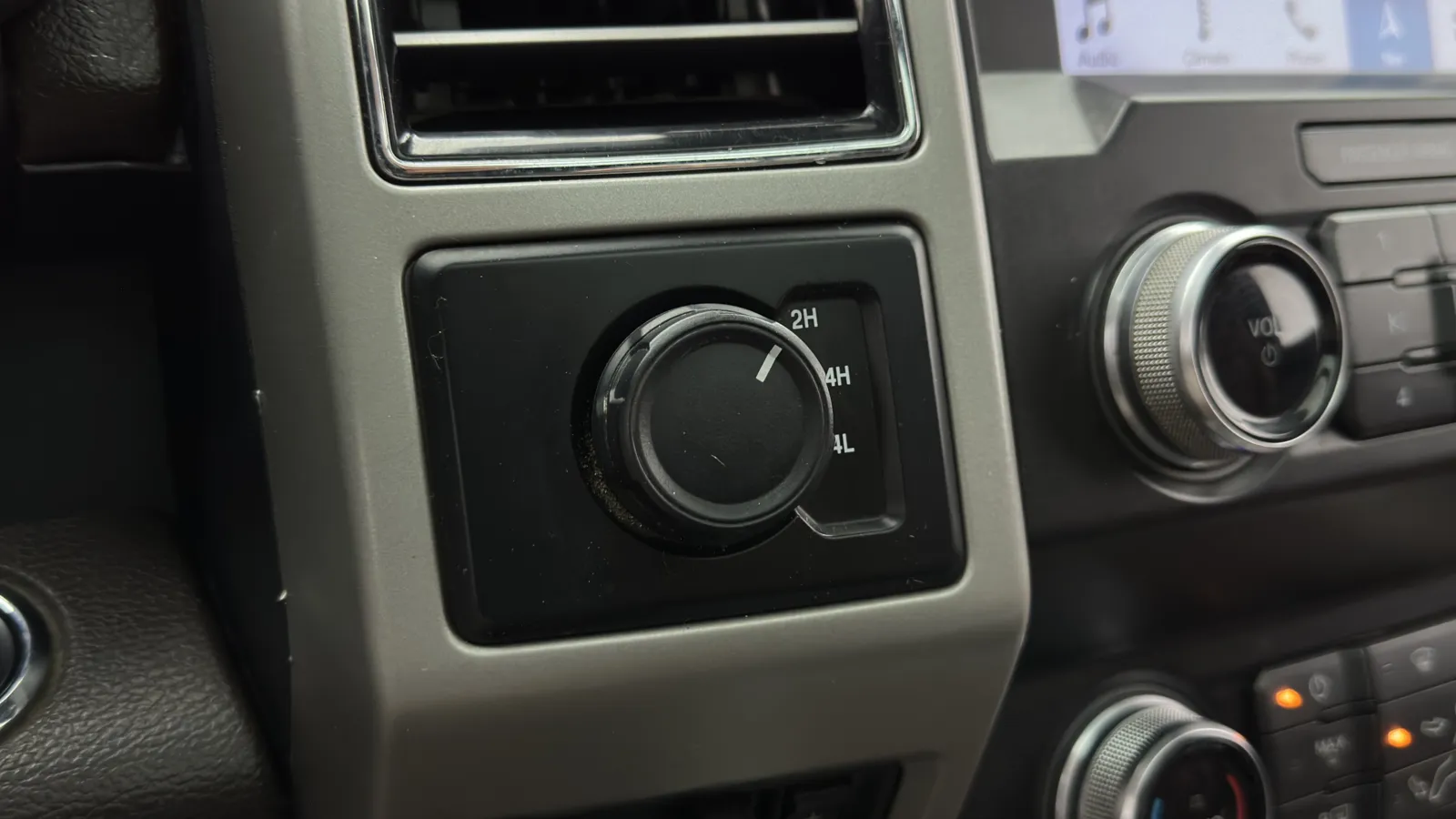 Ford F-250 photo 22