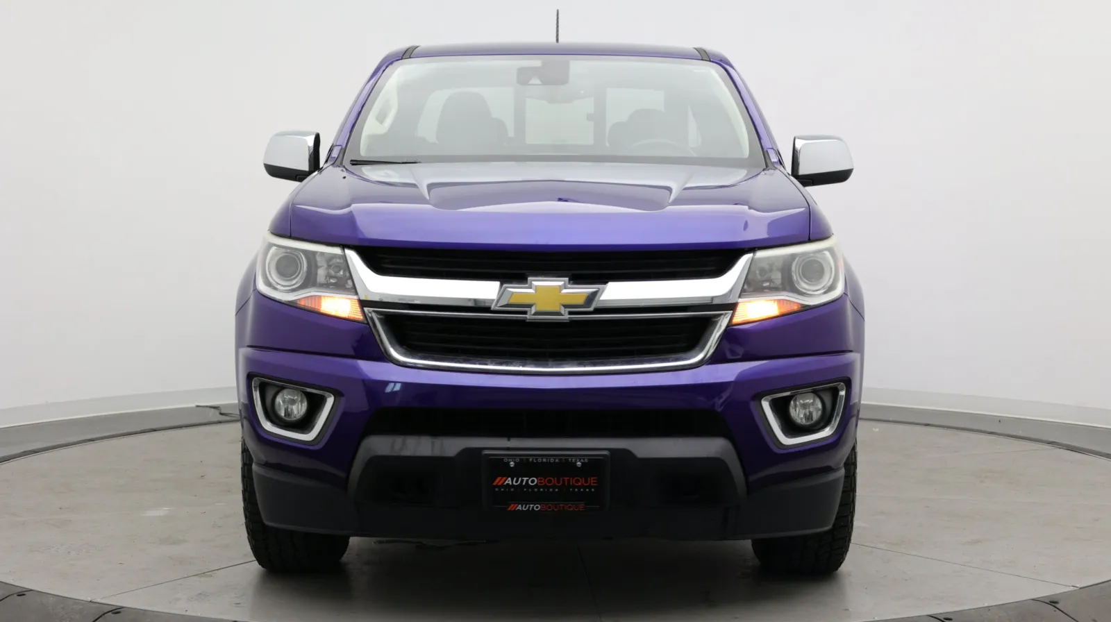 Chevrolet Colorado photo 2