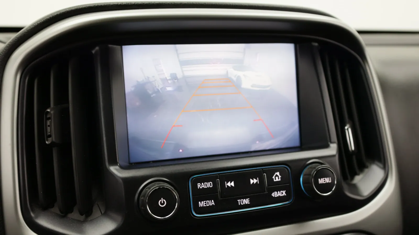 Chevrolet Colorado photo 18
