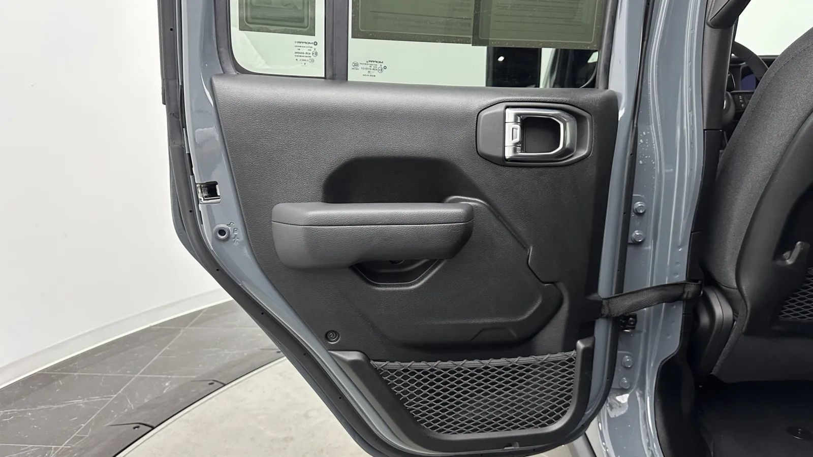 Jeep Wrangler photo 21