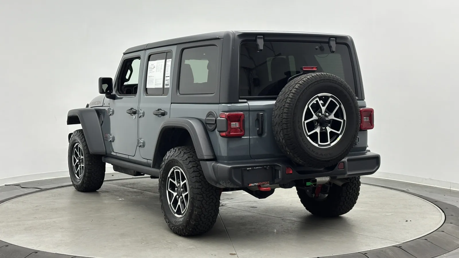 Jeep Wrangler photo 4