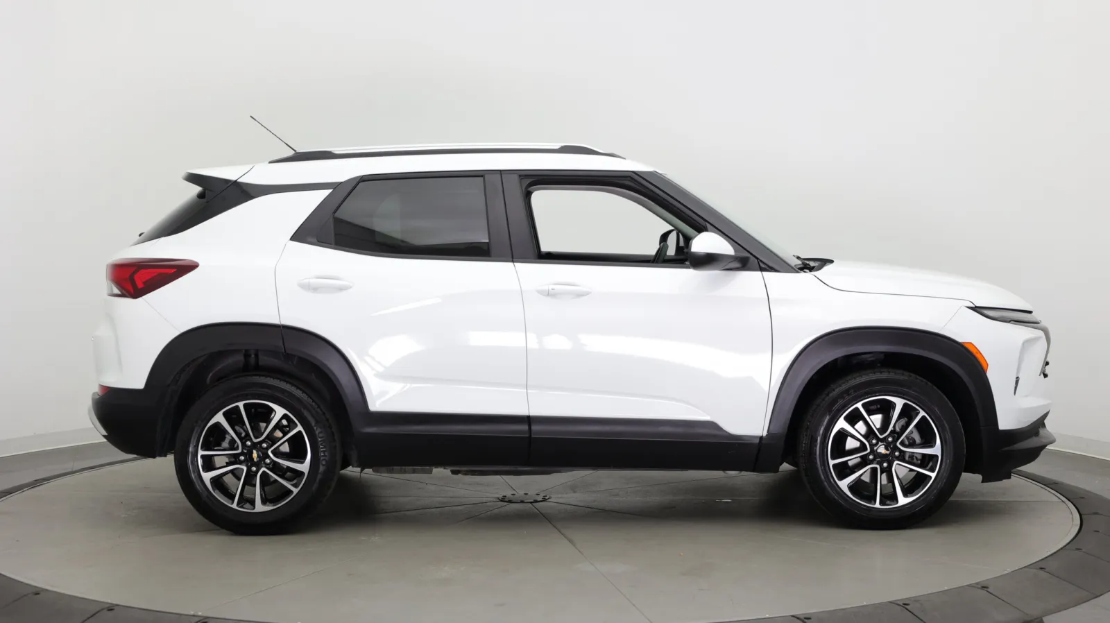 Chevrolet Trailblazer photo 8