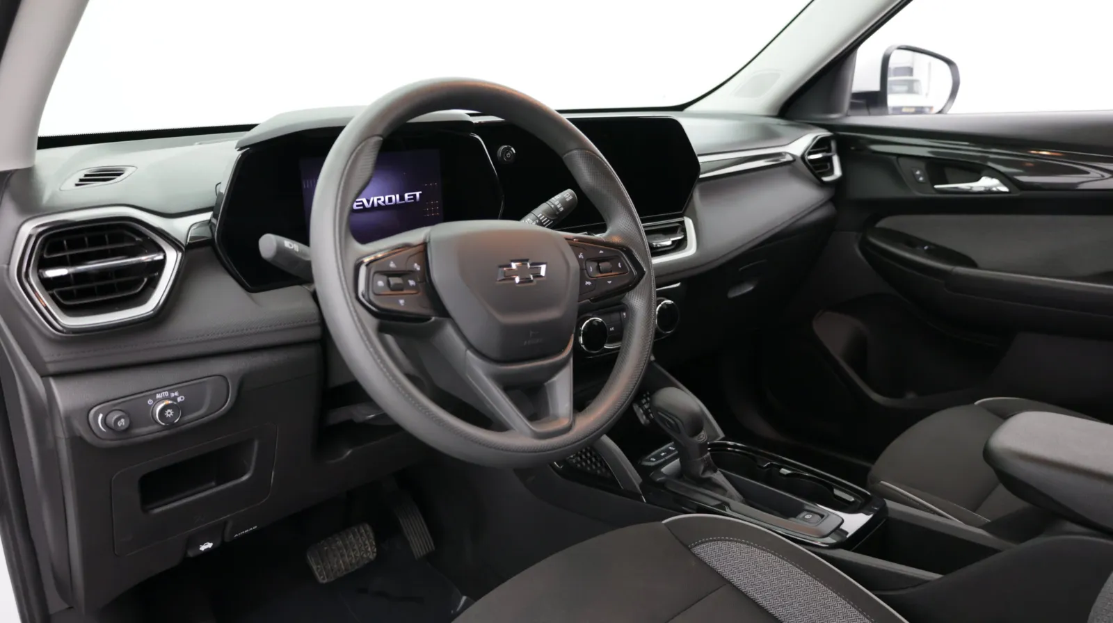 Chevrolet Trailblazer photo 11
