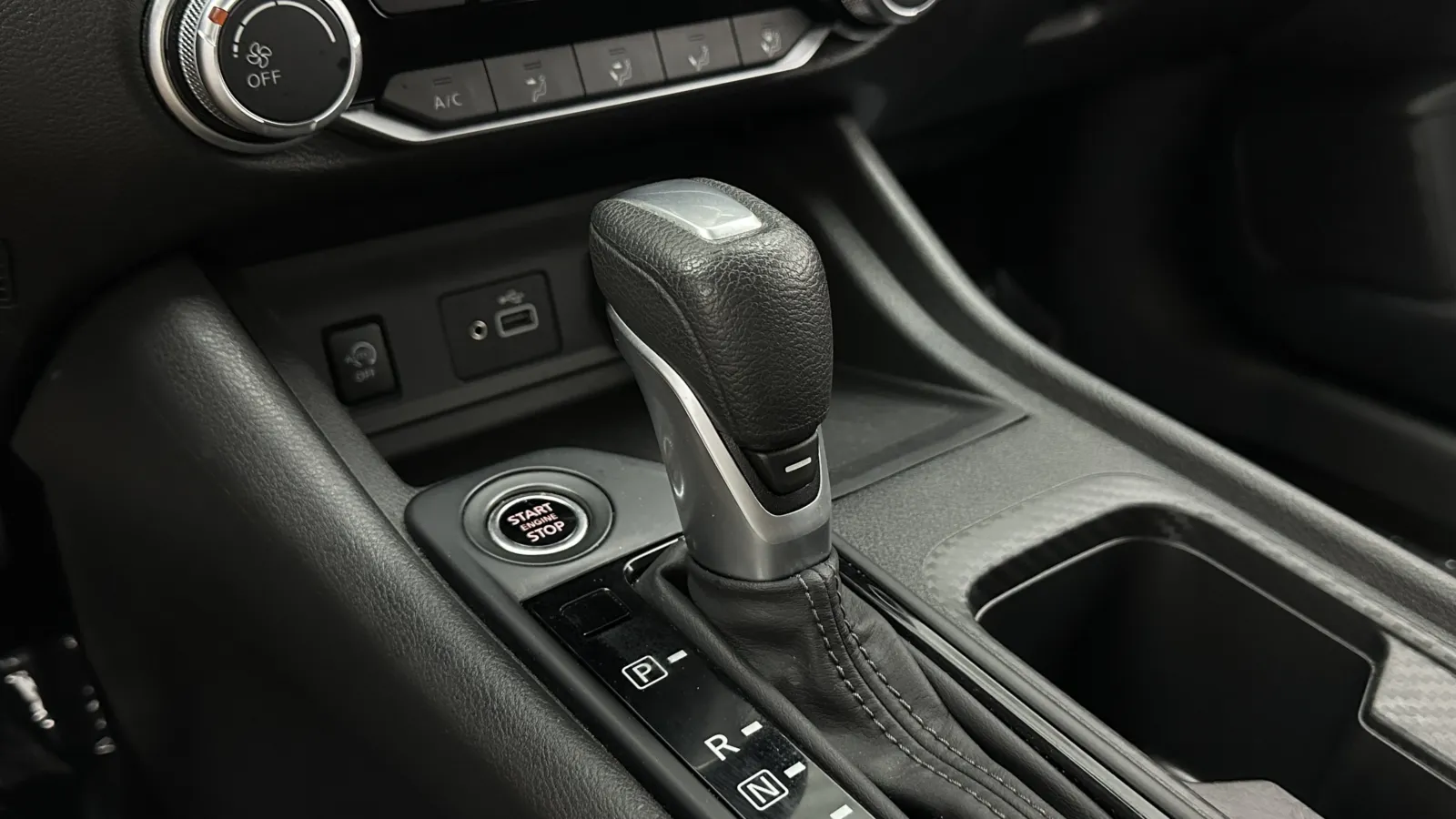 Nissan Sentra photo 15